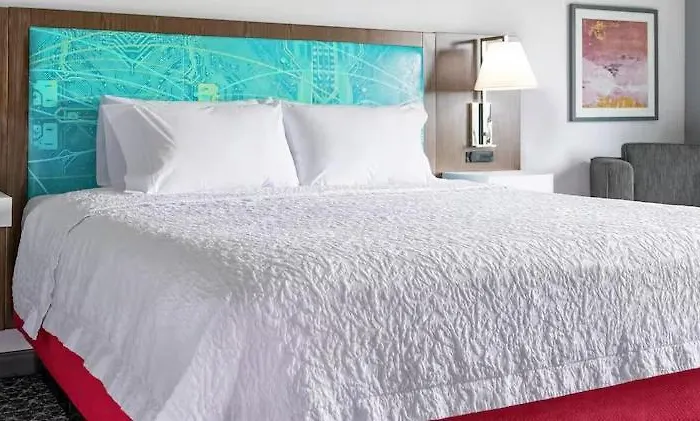 Hampton By Hilton